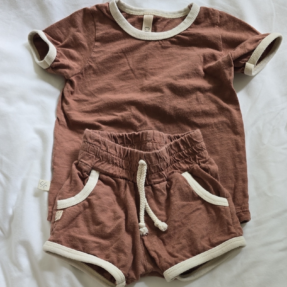 Childhoods Clothing Toddler Outfit with Cream Trim 2T